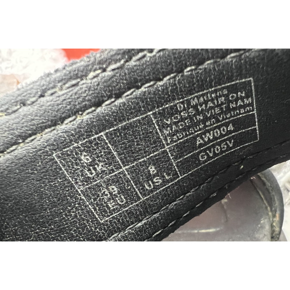 Doc Martens Voss Hair On Sandals - Black + Medium Cow Print - Size 8W US - Picture 8 of 8